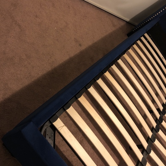 Majestic Blue Queen Platform Bed - Picture 8 of 8